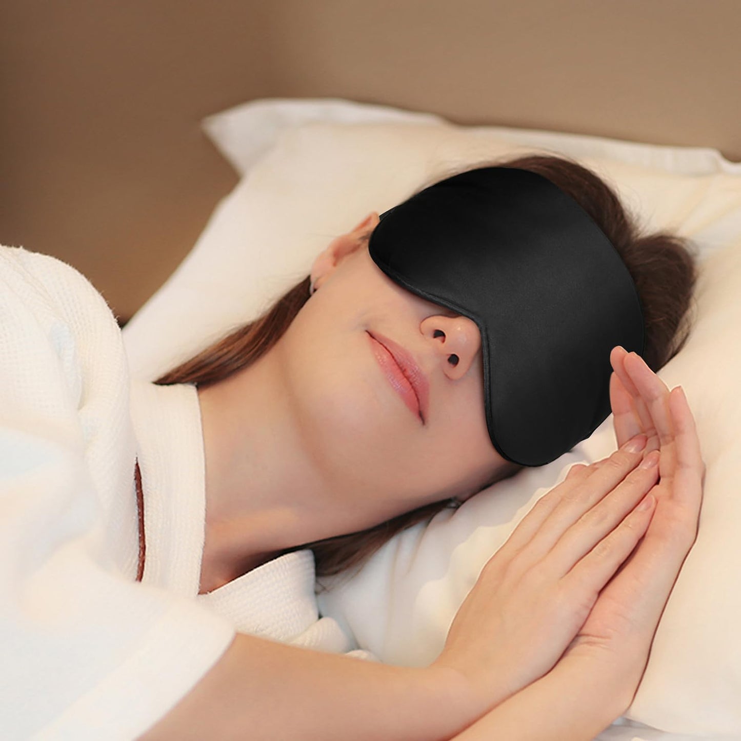 Gritin Silk Sleep Mask, Eye Mask, Light-Blackout Design Ultra Soft & Comfortable 100% Natural Silk Sleeping Mask Eye Blinder with Adjustable Strap and Ear Plug for Men, Women and Kids