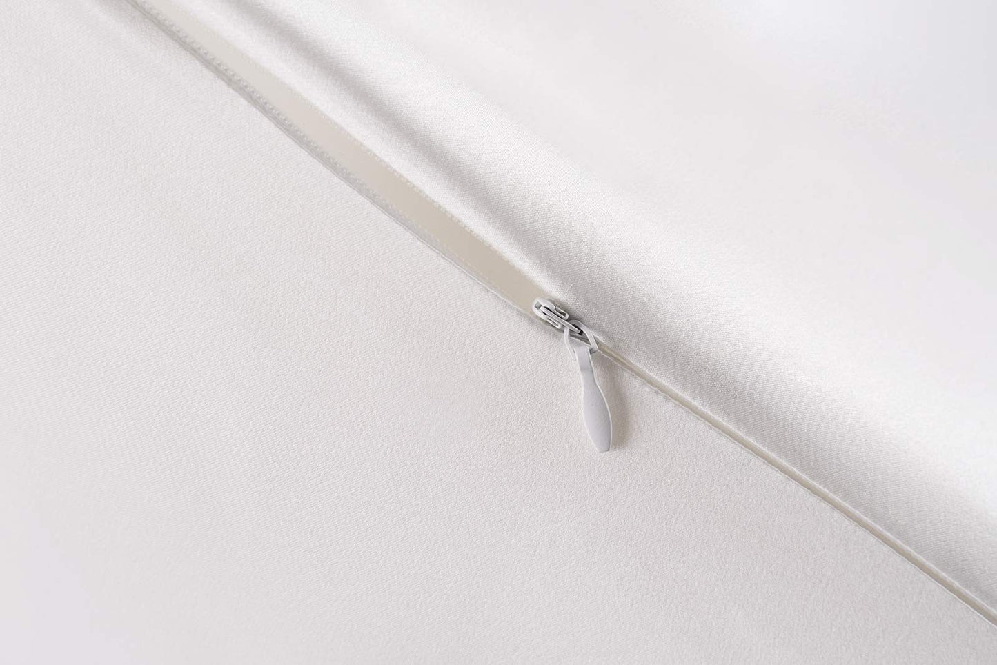 Natural Silk Federa, ipoallergenico, 22momme, 100% Seta, 600 Filati, con a Scomparsa Cerniera (White, 50x75cm)