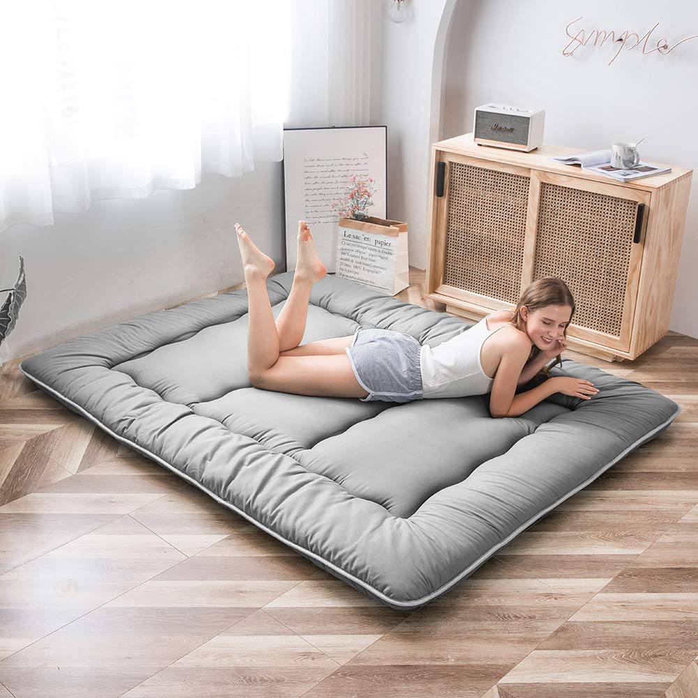 MAXYOYO Japanese Floor Futon Mattress, Thicken Tatami Mat Sleeping Pad Foldable Roll Up Mattress Dormitory Lounger Pillow Bed (Single, Gray)