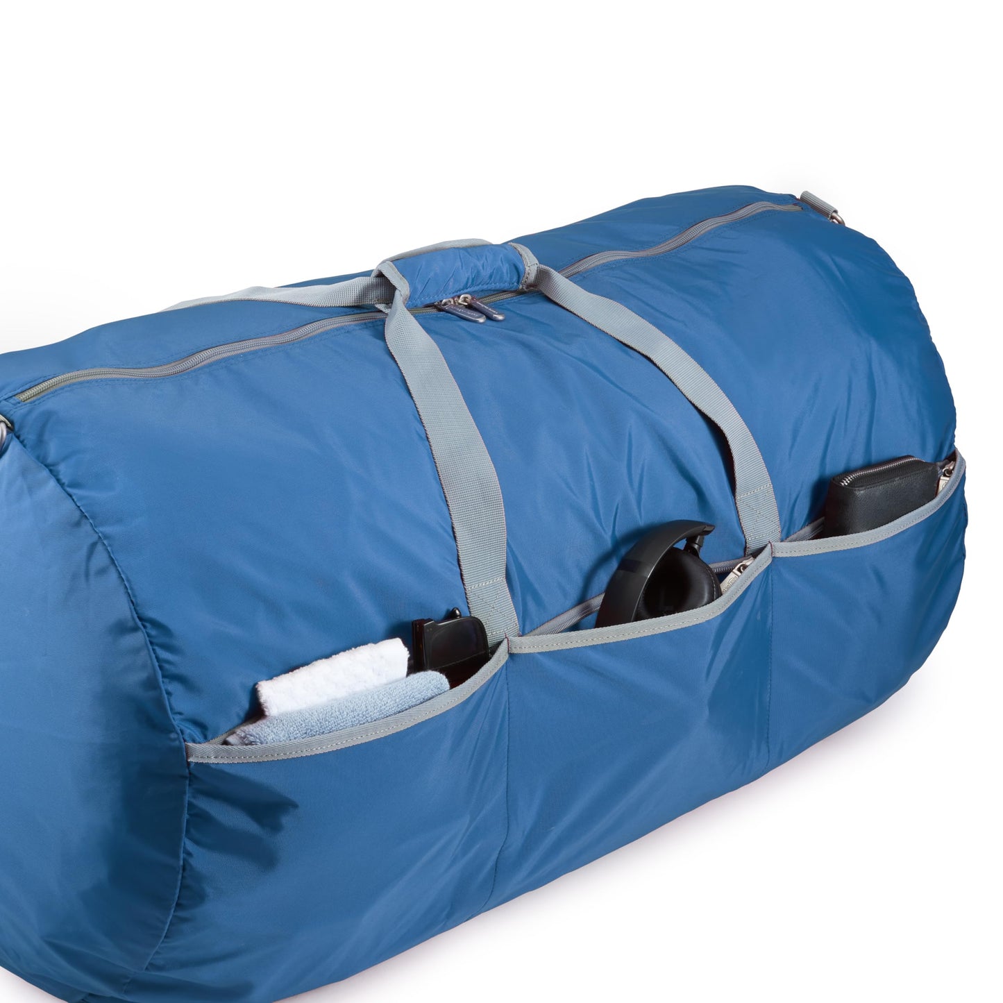Amazon Basics Extra Large Duffel Bag (98L), Travel and Sports Equipment Bag with Multiple Zippered Pockets, Lightweight yet Durable Nylon Material, 23kg Weight Capacity, Navy Blue, 82 x 43 x 43 cm
