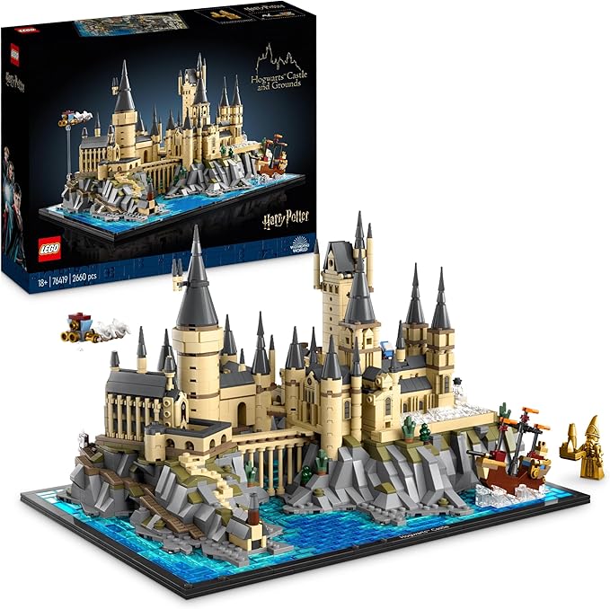 LEGO Harry Potter Hogwarts Castle and Grounds – Collectible Set (76419)