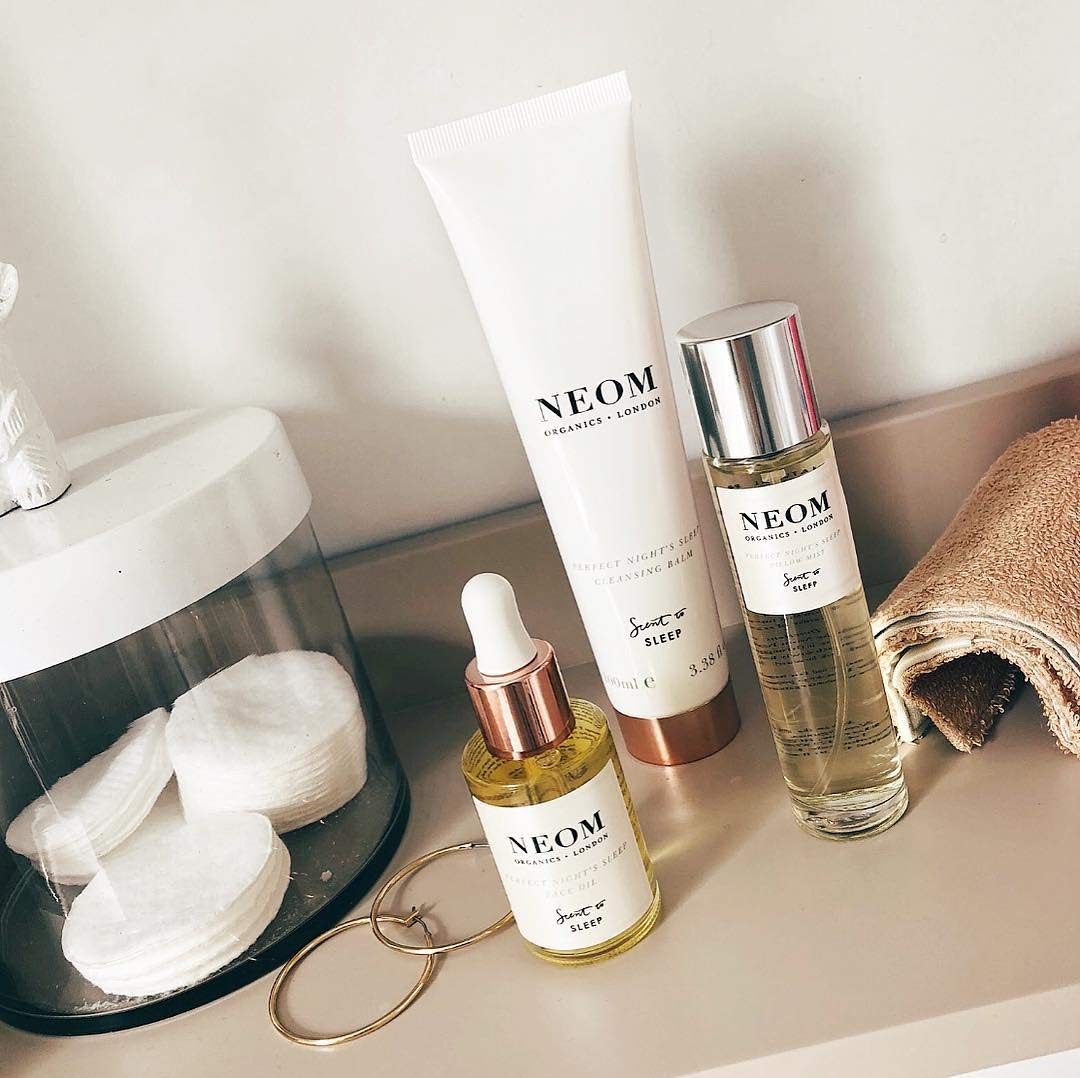 NEOM- Perfect Night's Sleep Pillow Mist Spray, 30ml | English Lavender, Chamomile & Patchouli| Scent to Sleep