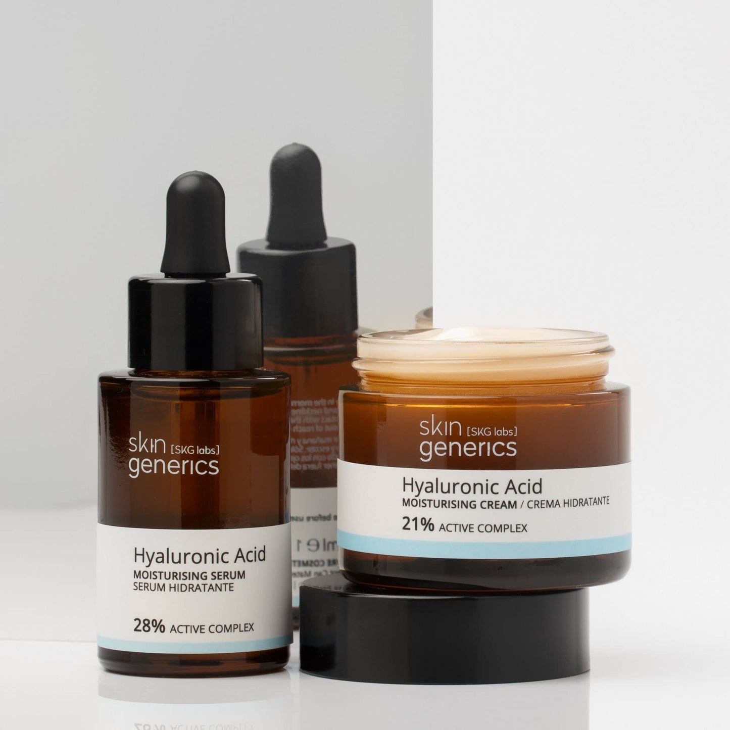 Skin Generics | Pure Organic Hyaluronic Acid Serum | 30ml | Moisturizing Concentrate that Regenerates and Increases Skin Elasticity | Paraben and Paraffin Free Facial Serum | 100% Vegan