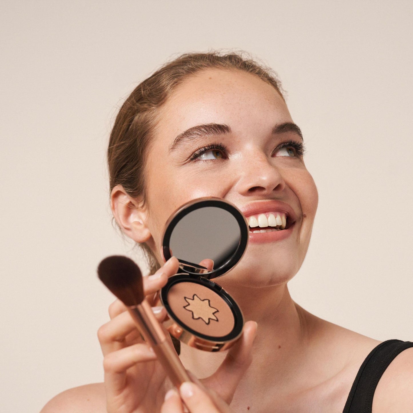 M. Asam MAGIC FINISH Satin Bronzer Gold & Hazel (0.22 oz) – 4-in-1 Powder Bronzer for Contour & Natural Glow, Creamy-soft Texture with Vitamin E, Vegan & Silicone-Free