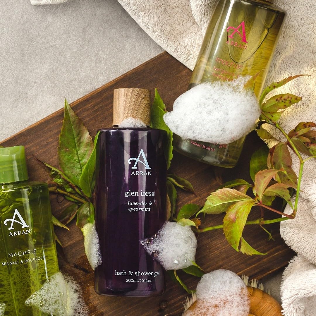 Arran Sense of Scotland Lochranza Men’s Body Wash (300ml) with Patchouli and Anise for Gentle Cleansing and Hydrated Skin