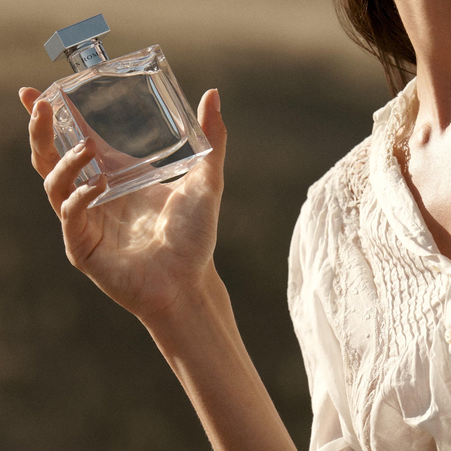 Ralph Lauren Romance Eau de Parfum, Women's Perfume, Floral, Woody & Elegant Perfume for Women, Rose, Jasmine & Berries, Lasting Wear, Luxury Perfume for Women, 50ml